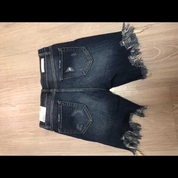 Fashion Nova Bermuda Shorts size Large - Picture 3 of 8